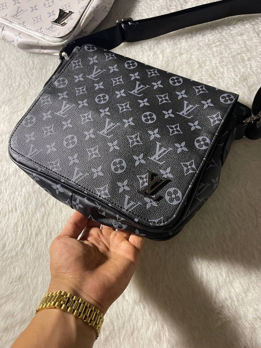 Bandolera Louis Vuitton Negra